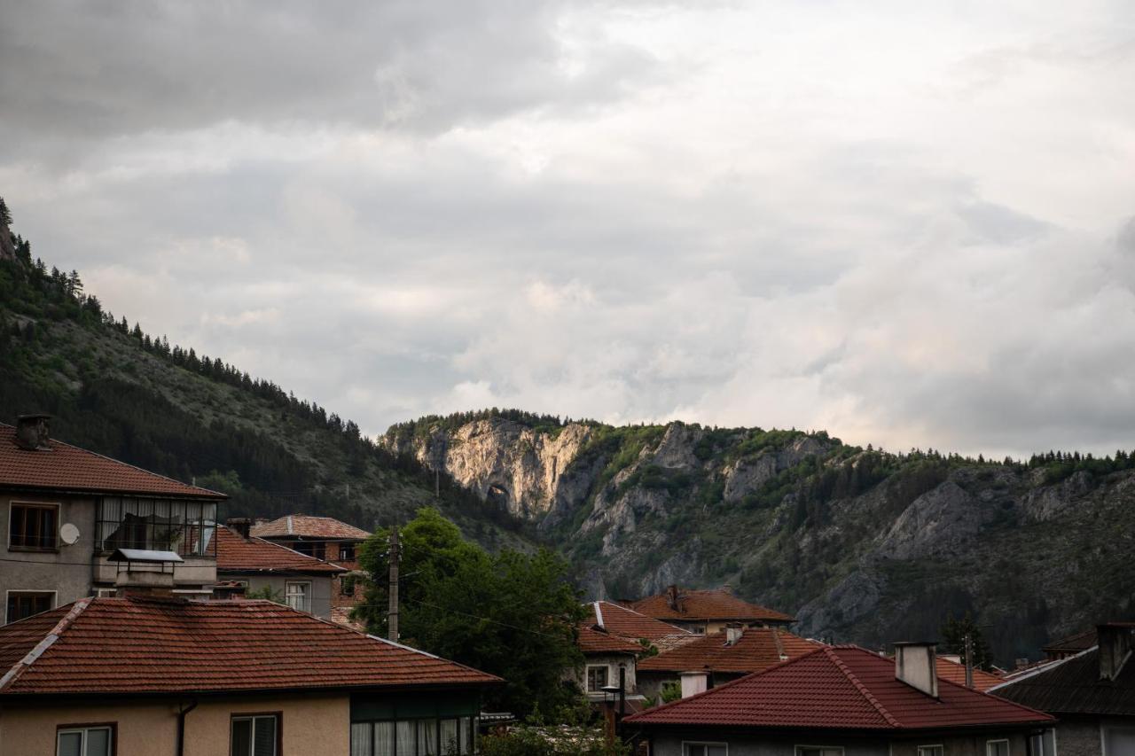 Вилла Къща До Гората Триград Экстерьер фото